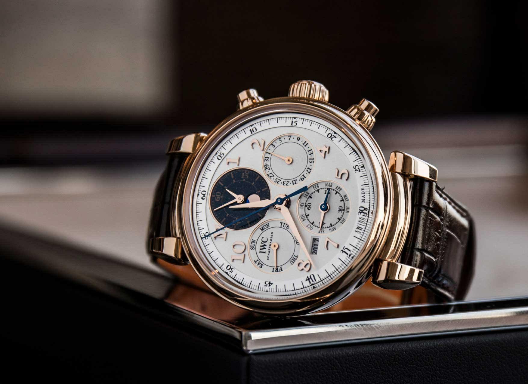 <b>如何保養萬國手表的外觀？</b>