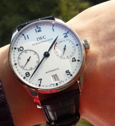 萬國手表表鏈保養方法(圖) 萬國手表表鏈保養方法(圖)